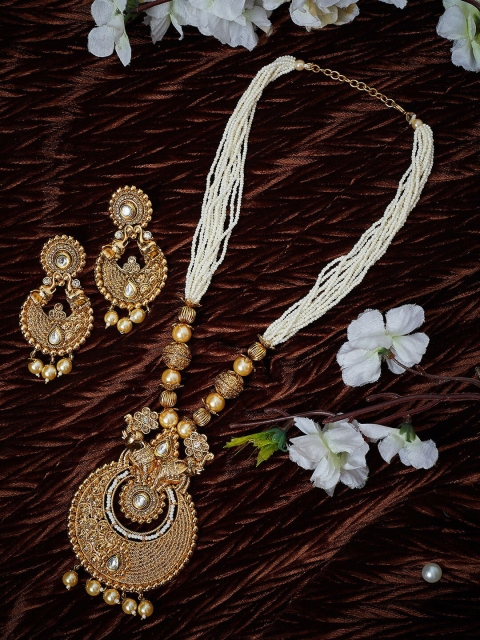 

PANASH Gold-Plated White & Cream-Coloured Kundan-Studded Beaded Handcrafted Jewellery Set