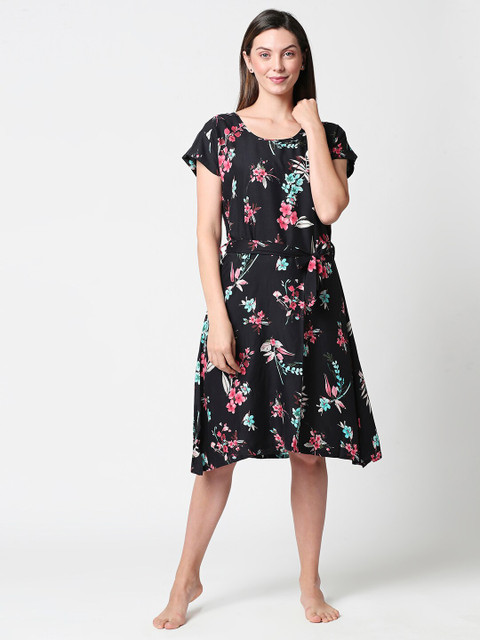 

Zeyo Women Black Printed Nightdress