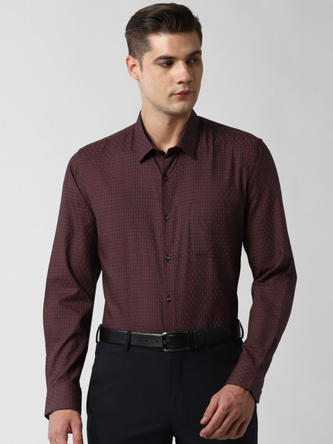 

Peter England Men Brown Slim Fit Printed Formal Shirt