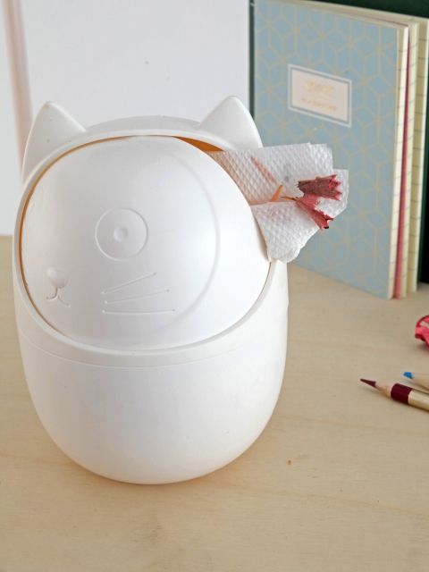 

YOYOSO Set of 2 White Solid Plastic Desktop Storages