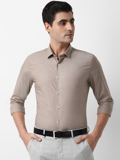

Louis Philippe Sport Men Beige Slim Fit Solid Casual Shirt