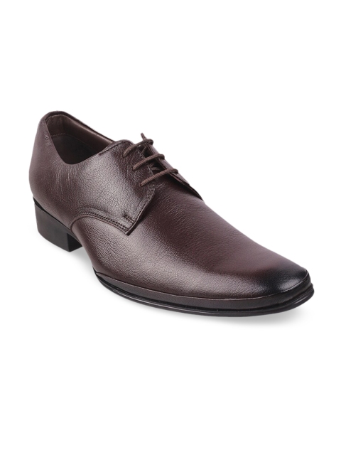 

Metro Men Maroon Textured Leather Formal Derbys