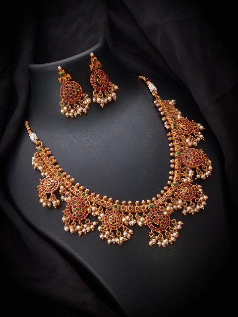 

aadita Red & White Gold-Plated Stone Studded & Beaded Jewellery Set