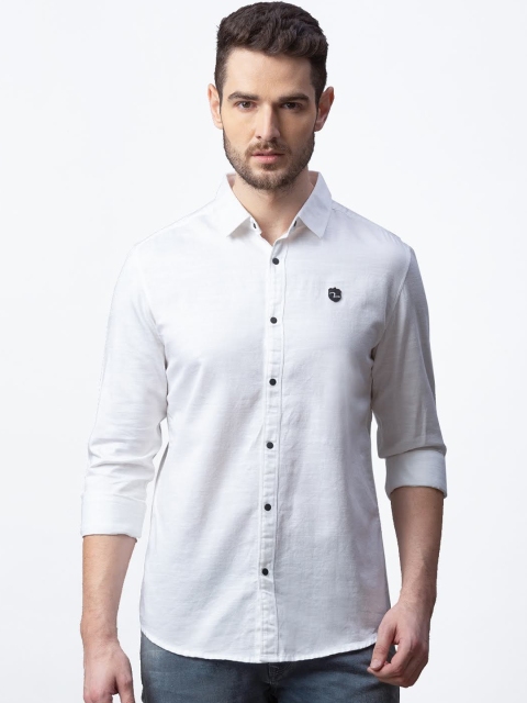 

SPYKAR Men White Slim Fit Solid Casual Shirt