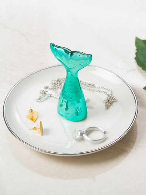 

Bigsmall Sea Green & White Solid Mermaid Ceramic 3D Plate Jewellery Holder