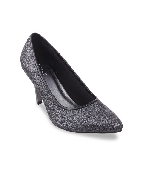 

Mochi Women Black Woven Design Pumps