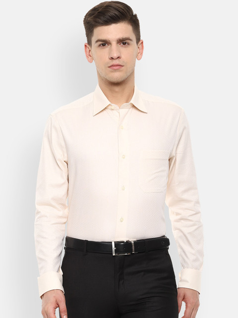 

Louis Philippe Men Cream-Coloured Regular Fit Solid Pure Cotton Casual Shirt