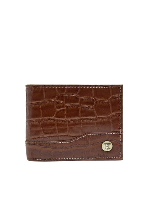 

Teakwood Leathers Men Tan Textured Two Fold Wallet