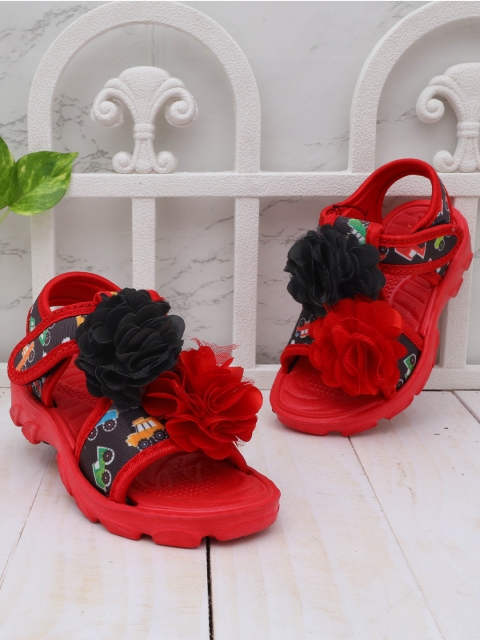 

DChica Girls Red & Black Flower Applique Comfort Sandals