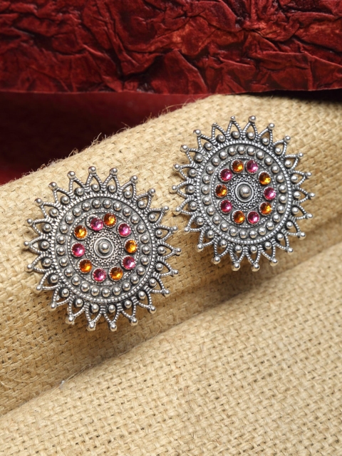 

NEUDIS Silver-Toned Contemporary Studs
