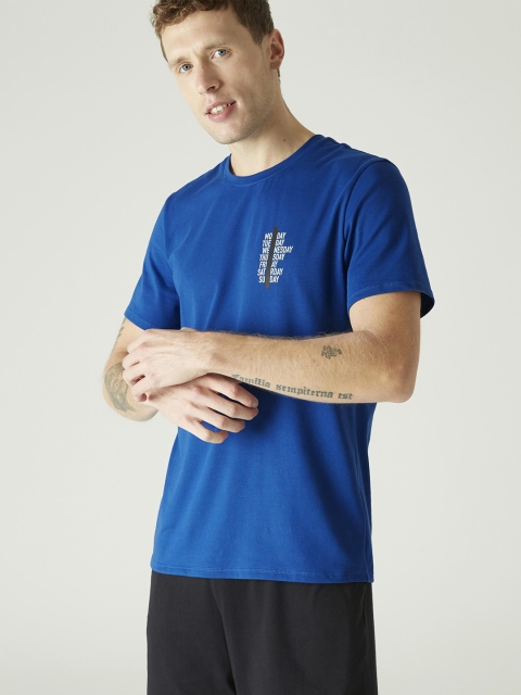 

NYAMBA By Decathlon Men Navy Blue Solid Henley Neck T-shirt