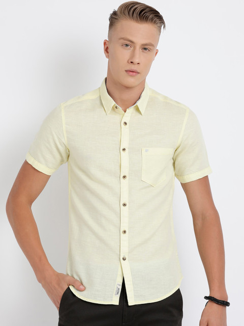 

t-base Men Light Yellow Regular Fit Solid Casual Shirt