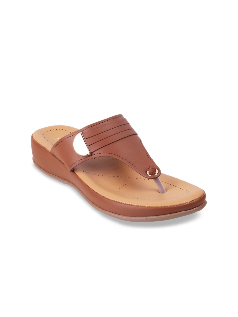 

Metro Women Tan Solid Sandals