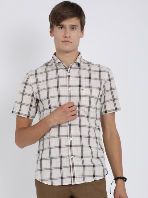 

t-base Men Light Beige & Navy Blue Regular Fit Checked Casual Shirt