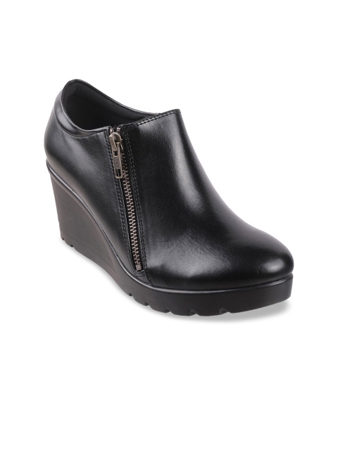

Metro Women Black Solid Heeled Boots