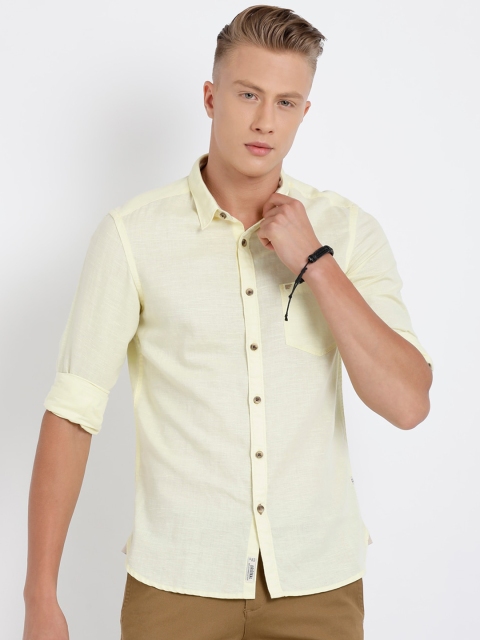 

t-base Men Light Yellow Regular Fit Solid Casual Shirt