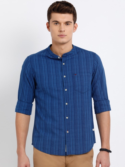 

t-base Men Blue Regular Fit Checked Casual Shirt