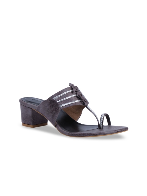 

ERIDANI Women Grey Textured Sandals