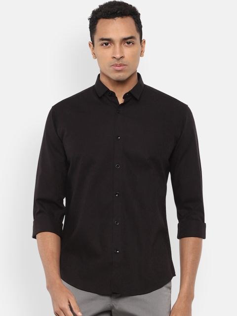 

V Dot Men Black Slim Fit Solid Cotton Casual Shirt