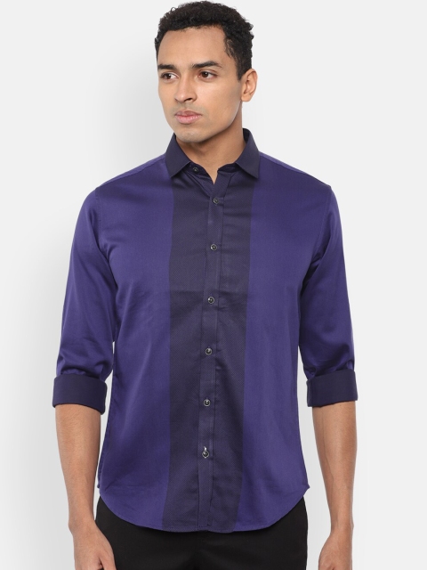 

V Dot Men Blue Slim Fit Solid Cotton Casual Shirt