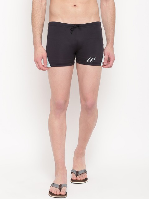 

iO Men Black Solid Swim Briefs