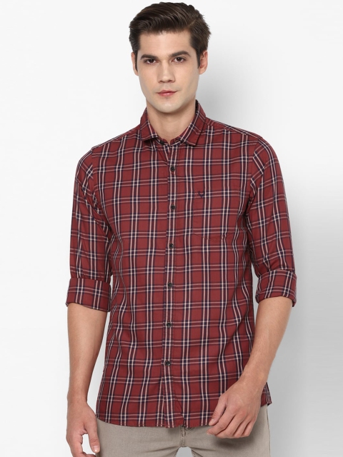 

Solly Jeans Co. Men Maroon Regular Fit Checked Pure Cotton Casual Shirt