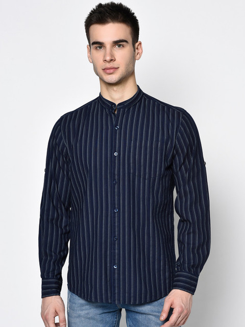 

METTLE Men Navy Blue Regular Fit Striped Casual Shirt