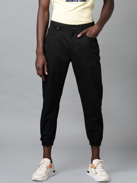 

Blue Saint Men Black Solid Regular Fit Mid- Rise Clean Look Cropped Jogger Jeans