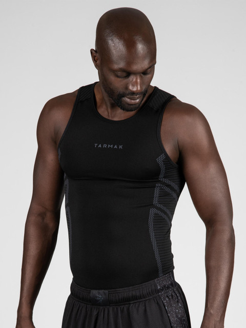 

TARMAK By Decathlon Men Black Solid Basketball Base Layer T-shirt