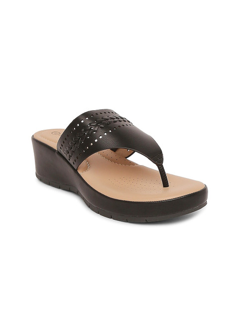 

Forever Glam by Pantaloons Women Black Textured Heels