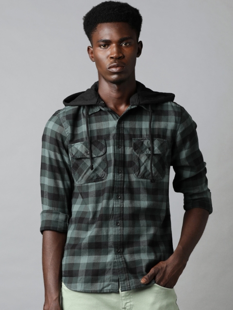 

Blue Saint Men Grey & Black Slim Fit Checked Casual Shirt