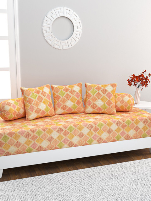 

HOME AFFAIRS Set Of 6 Yellow & Orange Printed Pure Cotton Single Diwan Set