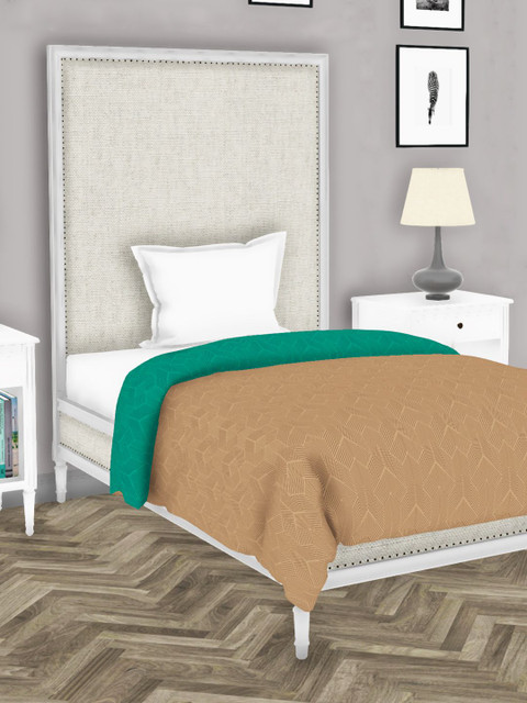 

BIANCA Beige & Green Geometric AC Room 150 GSM Single Bed Comforter