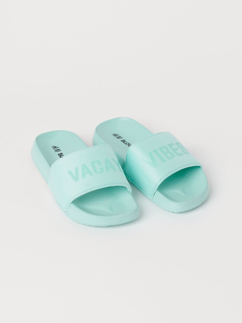 

H&M Boys Turquoise Blue Solid Pool shoes