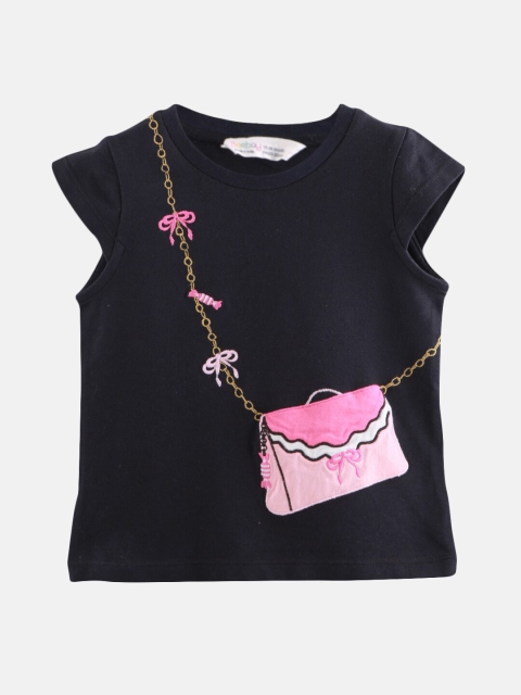 

Beebay Girls Black Solid V-Neck T-shirt With Sling Bag Applique