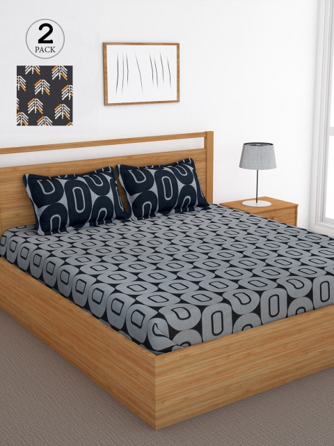 

Bedspun Black & Grey Geometric 120 TC Cotton 2 Queen Bedsheet with 4 Pillow Covers