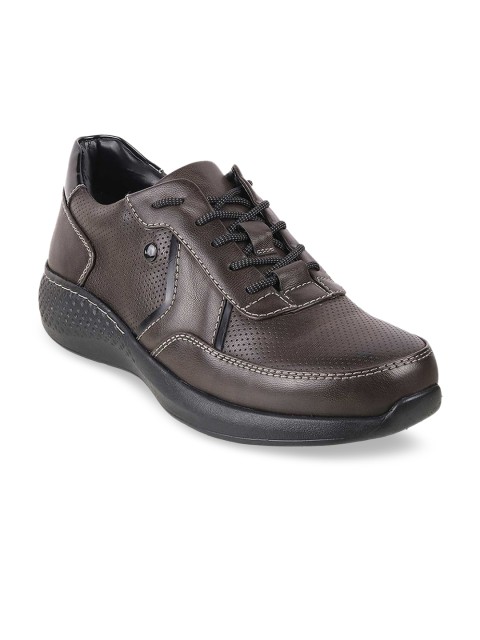 

Mochi Men Brown Textured Leather Sneakers