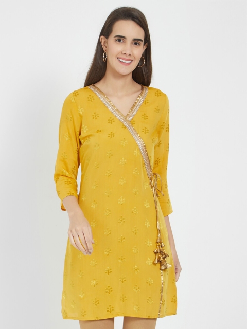 

Fusion Beats Yellow & Gold-Toned Printed Tunic