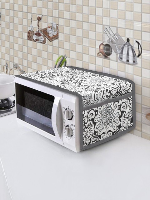 

Rajasthan Decor White and Black Printed Quilted Microwave Cover