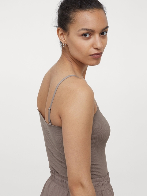 

H&M Women Beige Solid Seamless Sports Bodysuit
