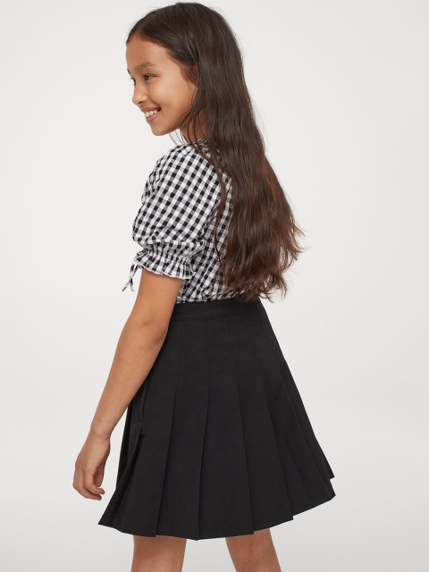 

H&M Girls Black Pleated Skirt