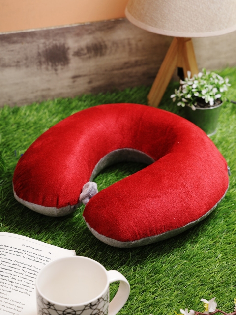 

Emerald Red Solid Neck Pillow