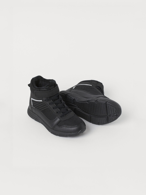 

H&M Boys Black Solid Waterproof Hi-Tops