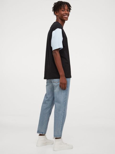 

H&M Men Black Colourblocked Relaxed Fit Cotton T-shirt