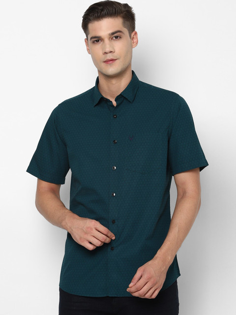 

Allen Solly Men Teal Green Slim Fit Self Design Cotton Casual Shirt