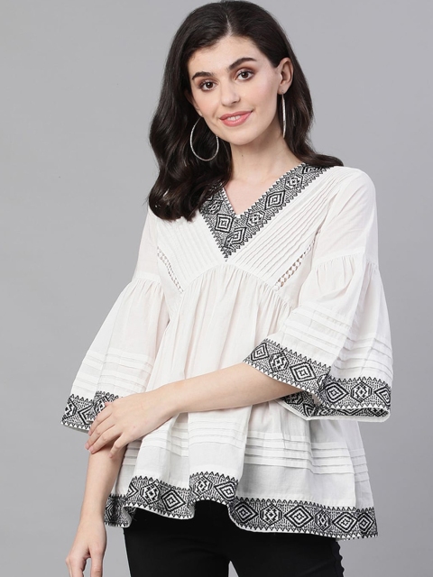 

Ishin DESIGNER STUDIO White Pleated Empire Top