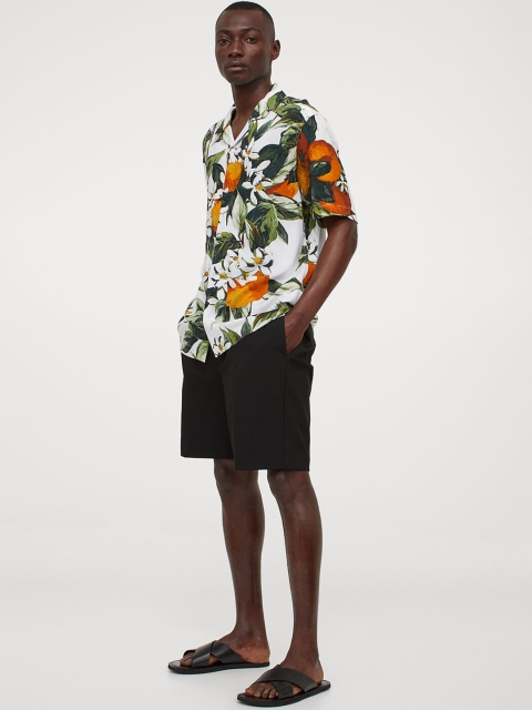 

H&M Men White Patterned Resort Shirt