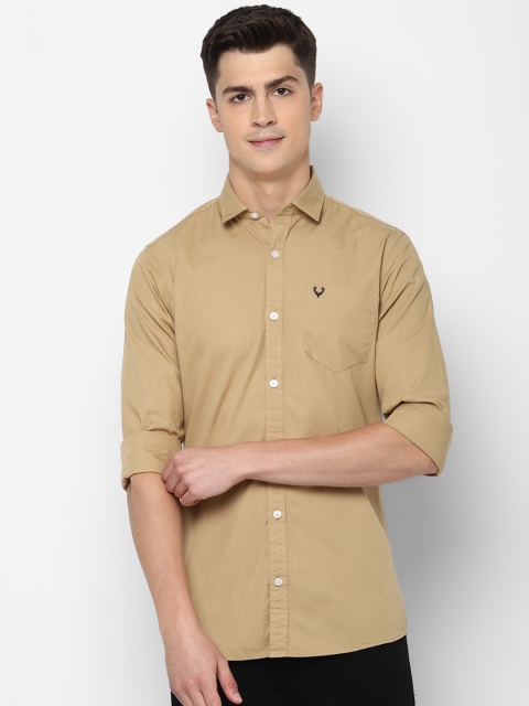 

Solly Jeans Co. Men Khaki Regular Fit Solid Casual Shirt