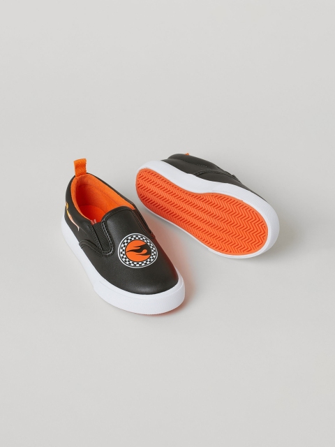 

H&M Boys Black Printed Slip-on Trainers