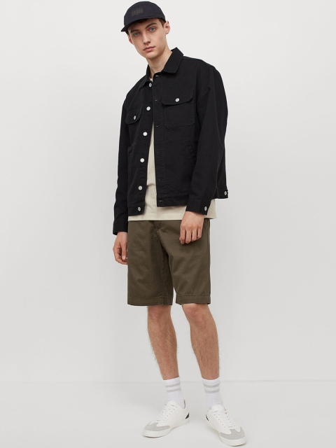 

H&M Men Green Solid Cotton Chino Shorts